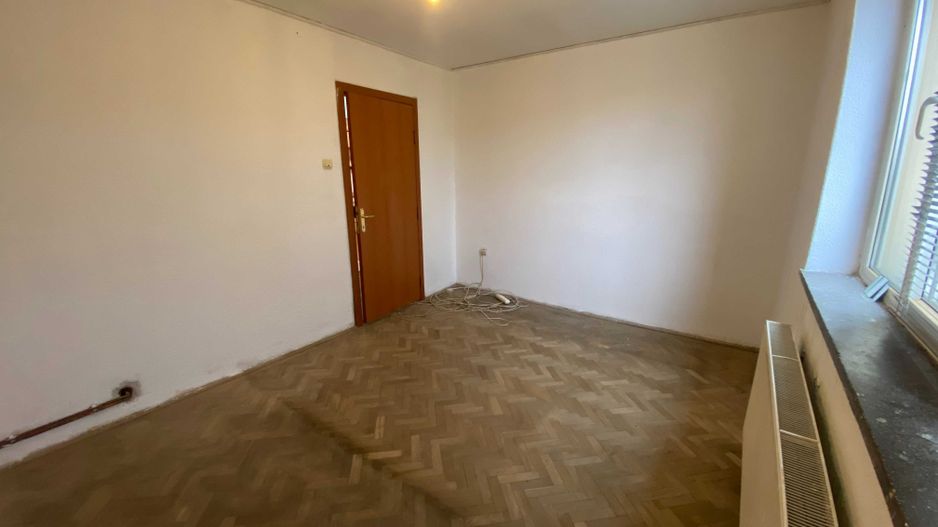 Apartament 2 camere decomandate Titulescu, Scoala nr 12 - Poză 6