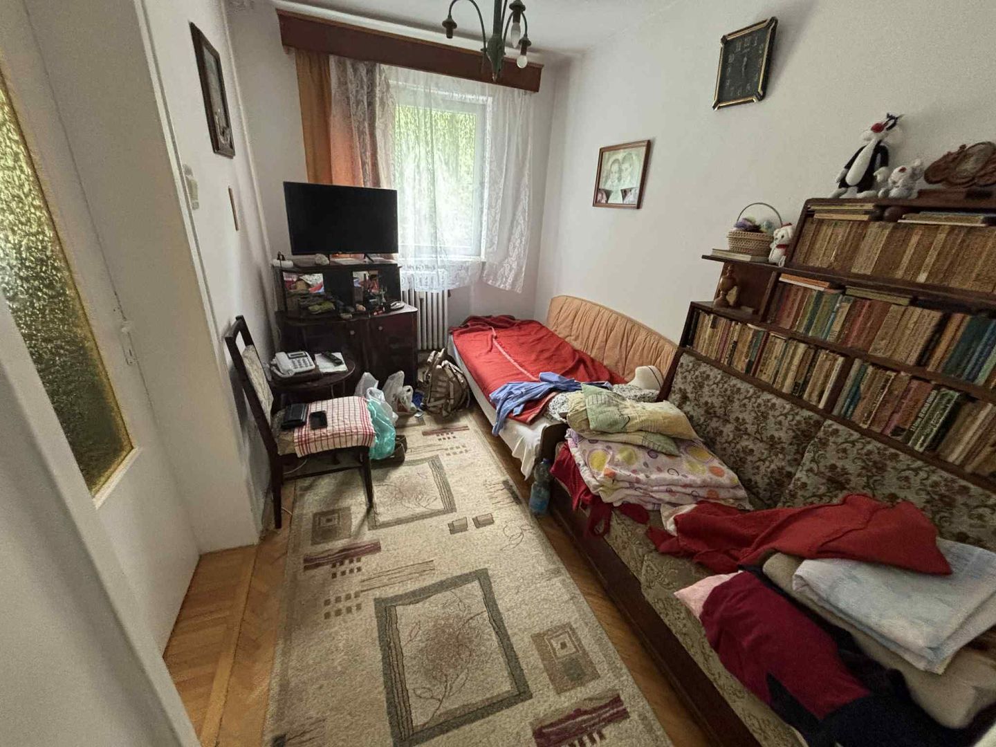 Apartament cu 2 camere (Moldovei-Aleea Covasna) - Poză 3