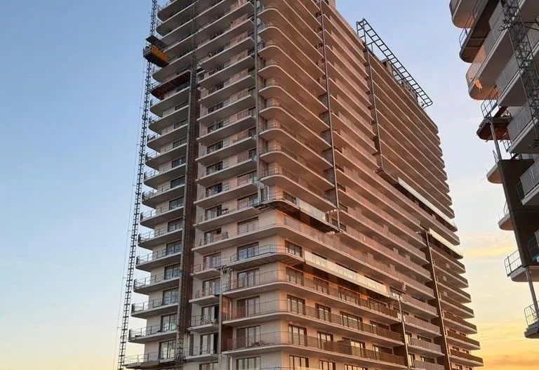 Apartament 4 camere + 2 locuri de parcare subterane - One High District - Poză 2