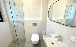 CASA NOU CONSTRUITA CU 5 CAMERE IN COMPLEX LA INCHIRIERE IN PIPERA - Poză 14