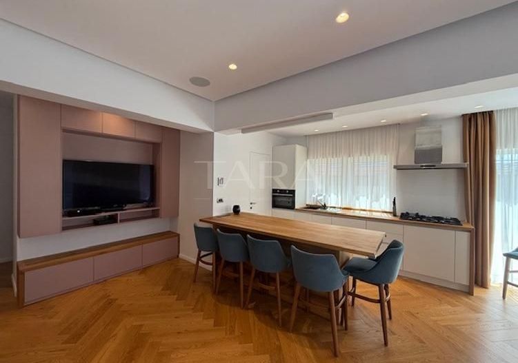 Apartament exclusivist 3 camere , zona Andrei Mureșanu - Poză 2