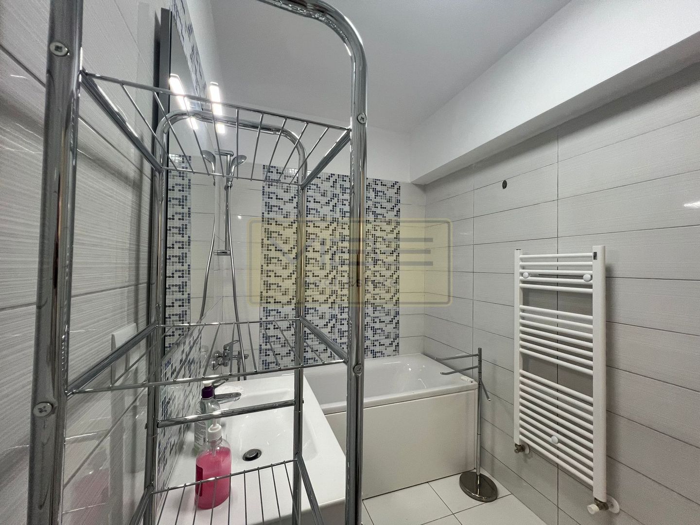 Apartament 2 camere + parcare Conest Evolution - Poză 18