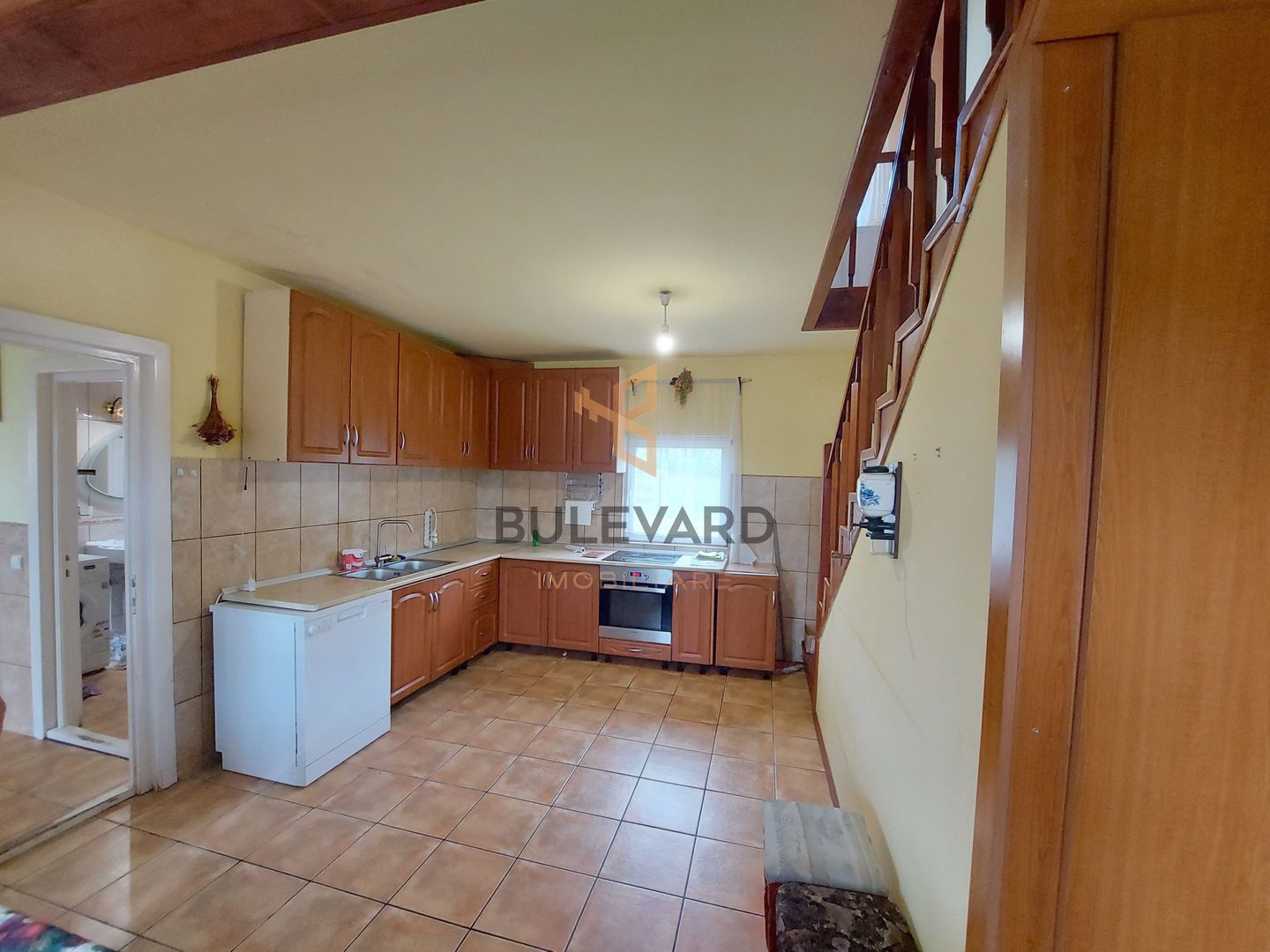 Casa individula cu teren de 1077 mp! - Poză 5