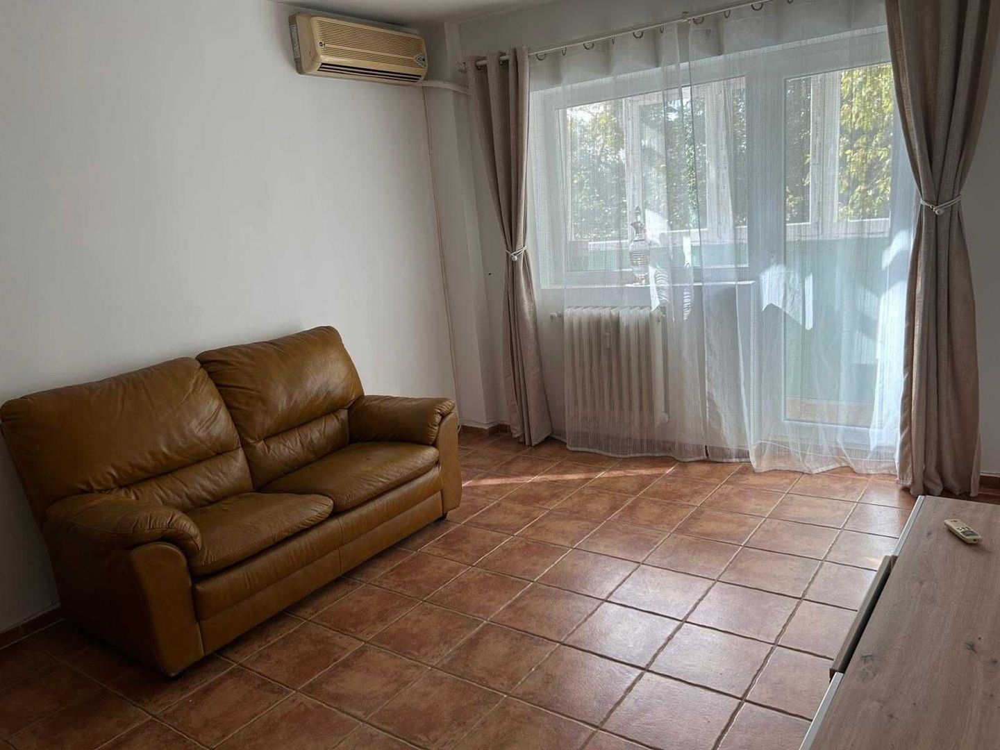 Apartament 3 camere, 2 băi, 50 m de metrou Ștefan cel Mare - Poză 6