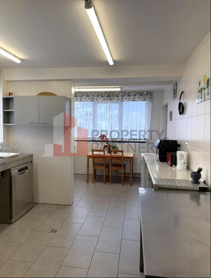 Pensiune la cheie de vânzare în Bran – Afacere cu 10 camere plus piscina - Poză 33