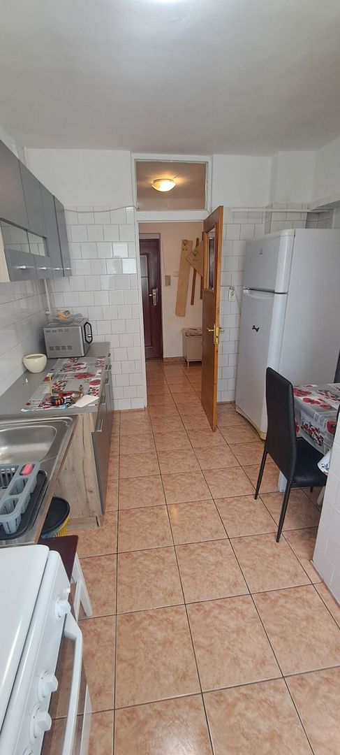 2 camere decomandat, 6 min metrou, internet inclus, bloc anvelopat - Poză 6