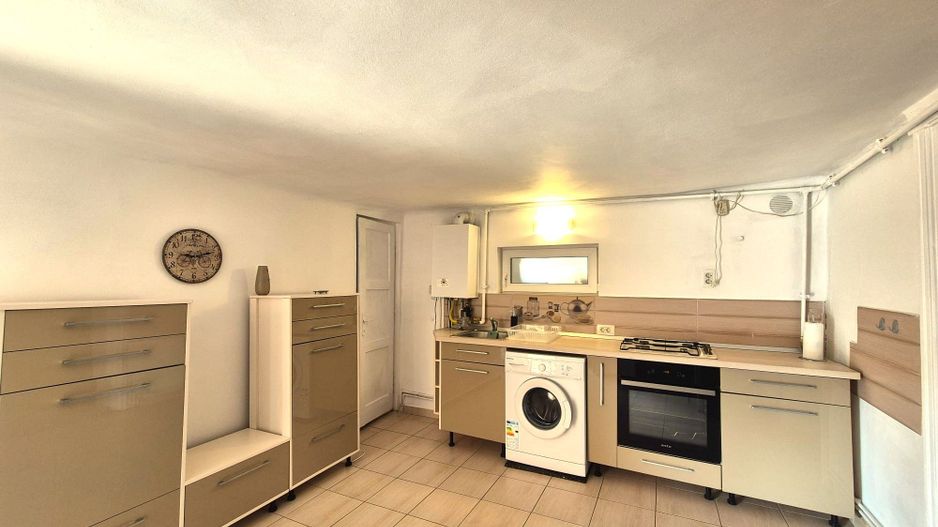 Exclusivitate - Imobil 53 mp,  la 3 minute de P-ta Sfatului, pet friendly - Poză 13