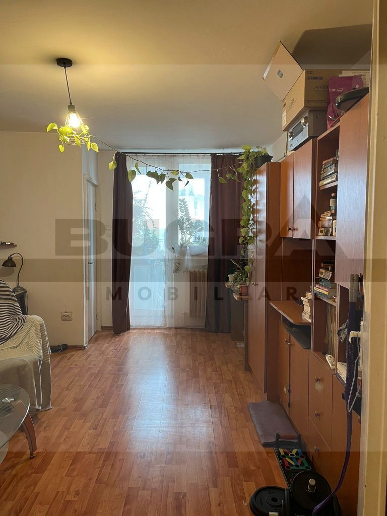 Garsoniera 28 mp, balcon, zona Detunata - Poză 1