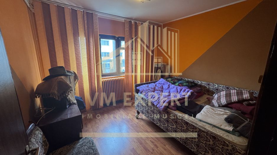 APARTAMENT 3 CAMERE ETAJ 1 GRUI - Poză 6