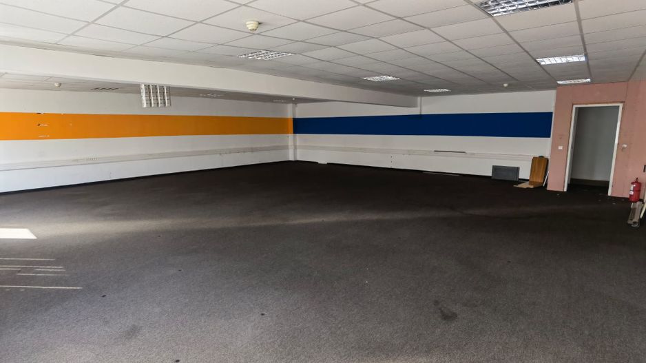 Spatii birouri/servicii - Poză 26