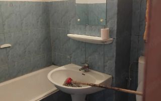 BRASADAS vinde garsoniera 37 mp. la etajul 3 pe Ostrovului. - Poză 1