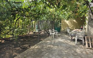 Casă  4 camere cu 2 intrări, garaj și teren 1751mp– Cobadin - Poză 4