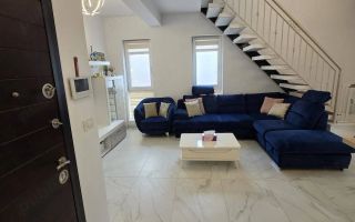 Apartament cu 3 camere tip penthouse Giroc - Poză 2