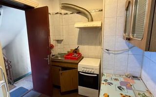 Garsonieră Zona Centrală - Popa Nan Acces la curte și centrală proprie - Poză 7