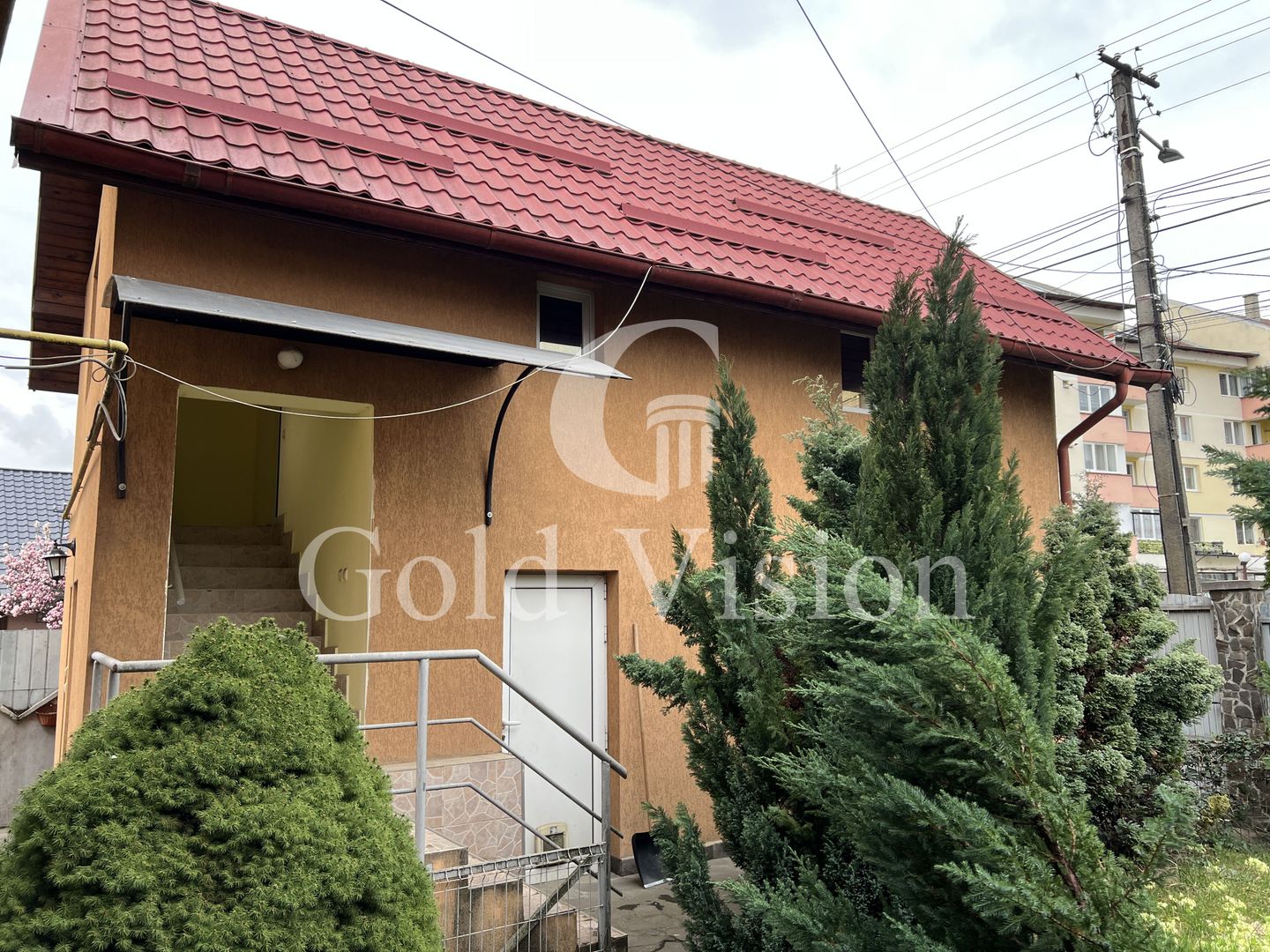 Casă cu 5 camere + anexă cu garaj, mobilată complet, str. Gh. Șincai - Poză 16