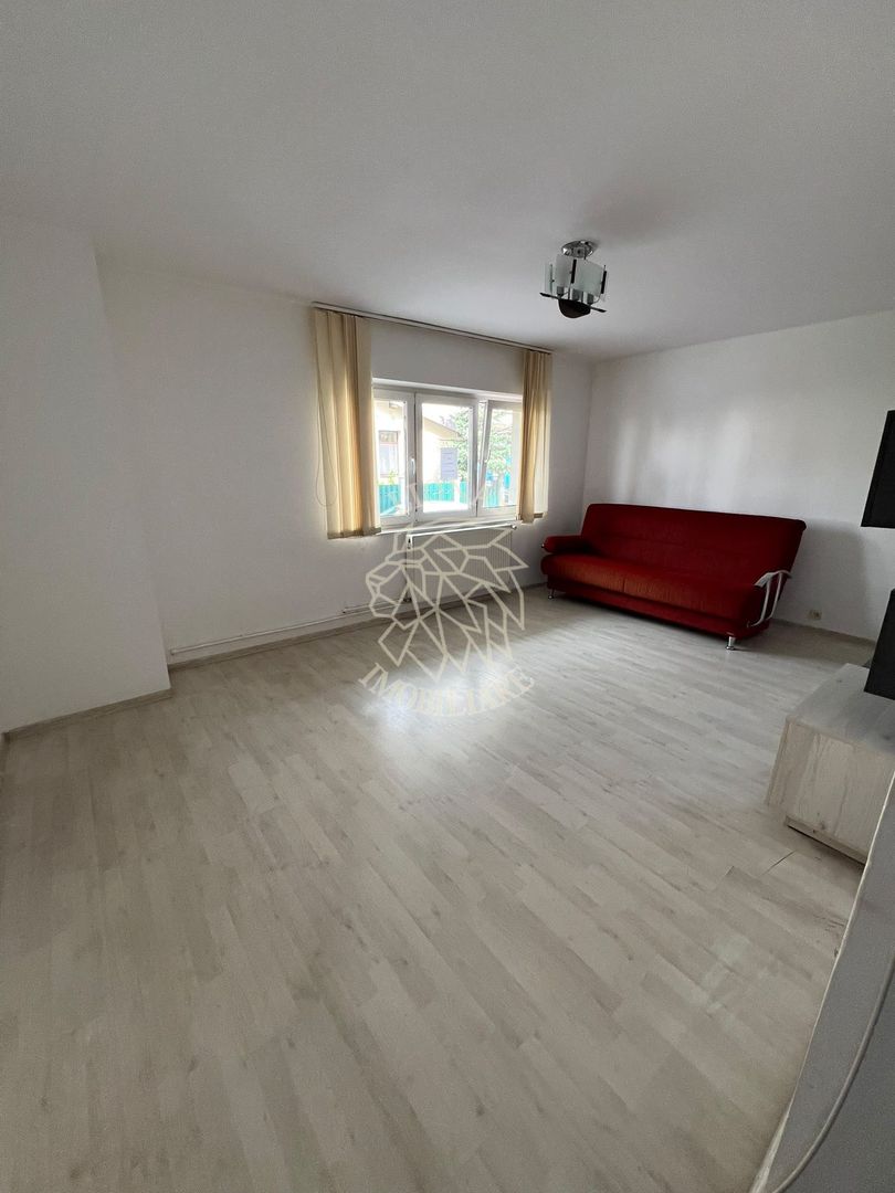 Apartament decomandat 3 camere-parcare-parter-Zona Imparatul Traian - Poză 1