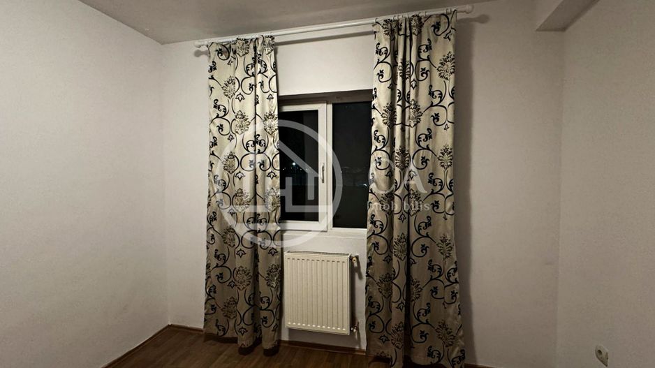 Casă de închiriat cu 4 camere în Cartierul Europa, Oradea - Poză 10