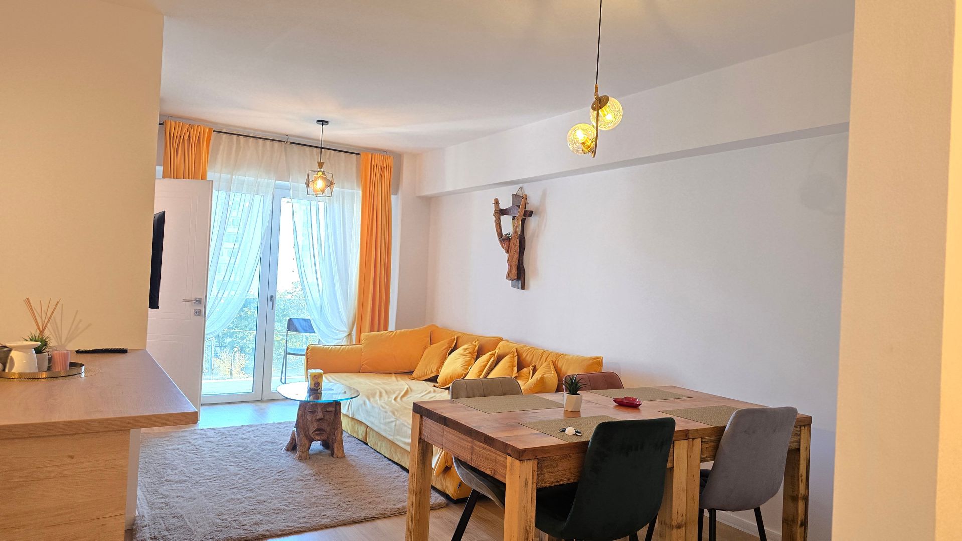 Apartament premium de închiriat în City Center Reșița - Poză 3