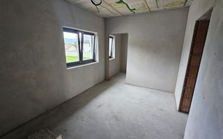 Casa Individuala cu 4 camere si gradina, in Cristian - Poză 7