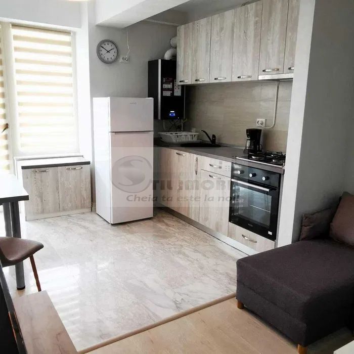 Apartament cu 2 camere - 48 mp - Royal Town - Intabulat ! - Poză 1