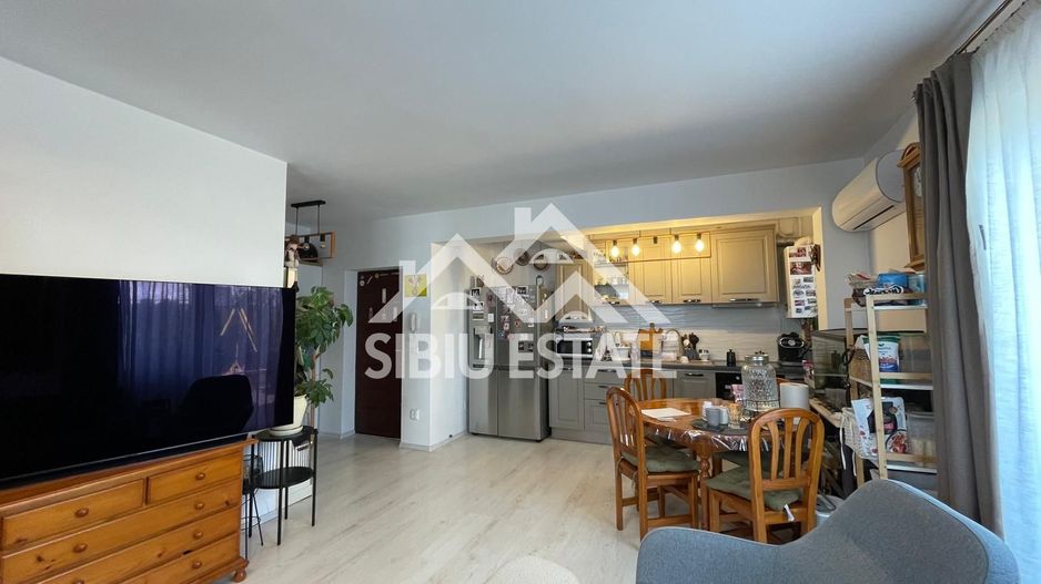 Penthouse modern cu terasă spectaculoasă de 50 mp Belvedere Residence - Poză 3