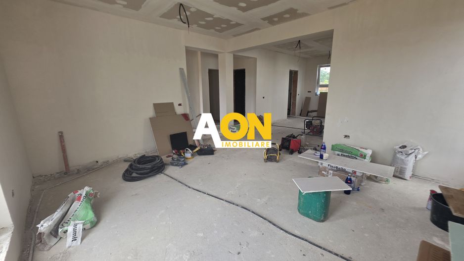 Casa Tip Duplex Zona Piata Cetate, 4 Camere, 3 Bai - Poză 3