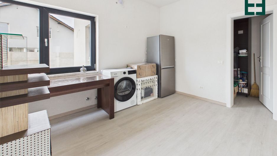 Casă nouă cu 4 camere - Tisa Nouă - Arad - Poză 9