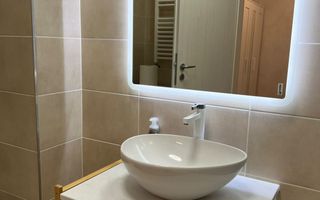 Garsonieră modernă de închiriat în bloc nou. - Poză 7
