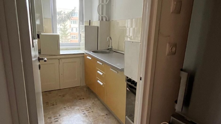 Apartament cu 3 camere mobilat,cartier Astra-Neptun - Poză 10