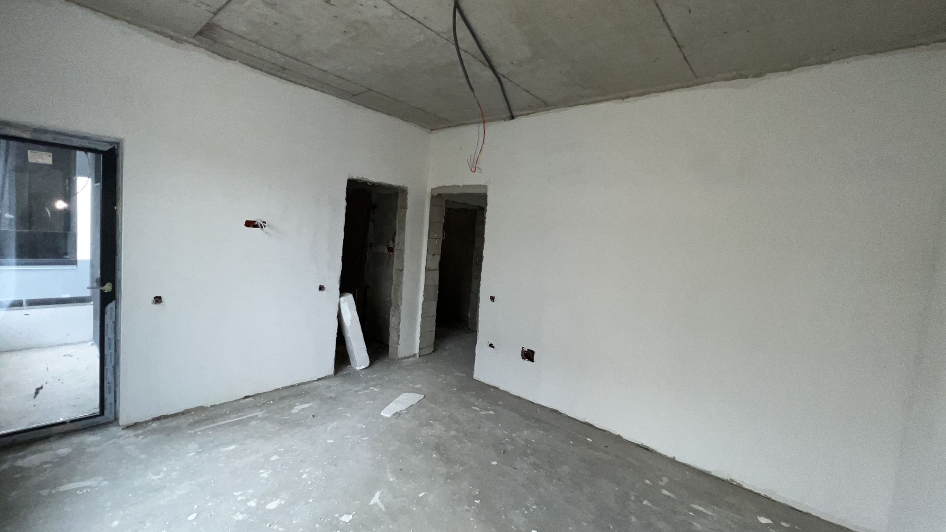 Casa tip duplex langa drumul principal Ion Luca Caragiale, Chiajna - Poză 10