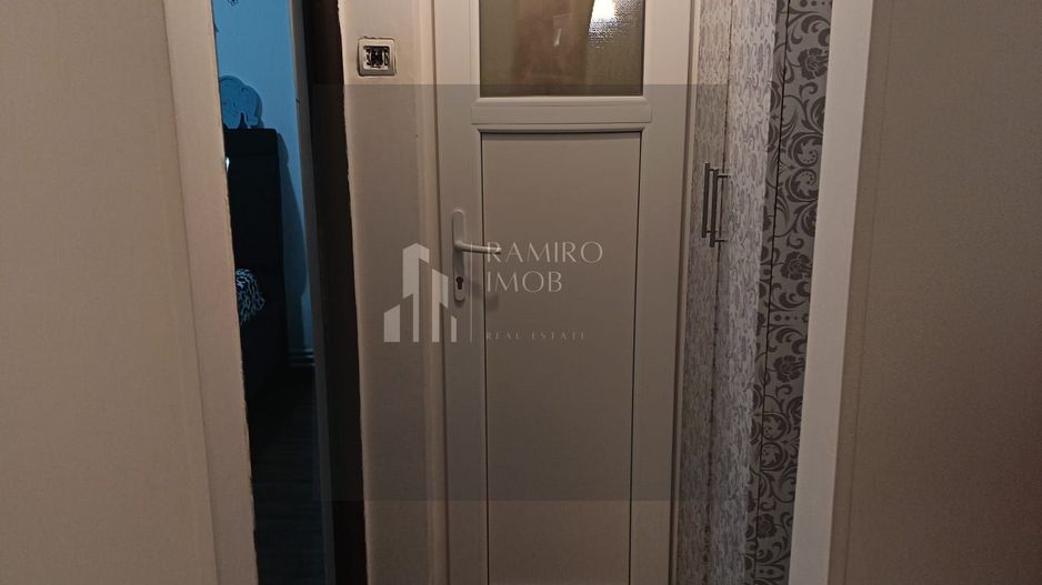 Apartament 3 camere semidecomandat - Poză 3