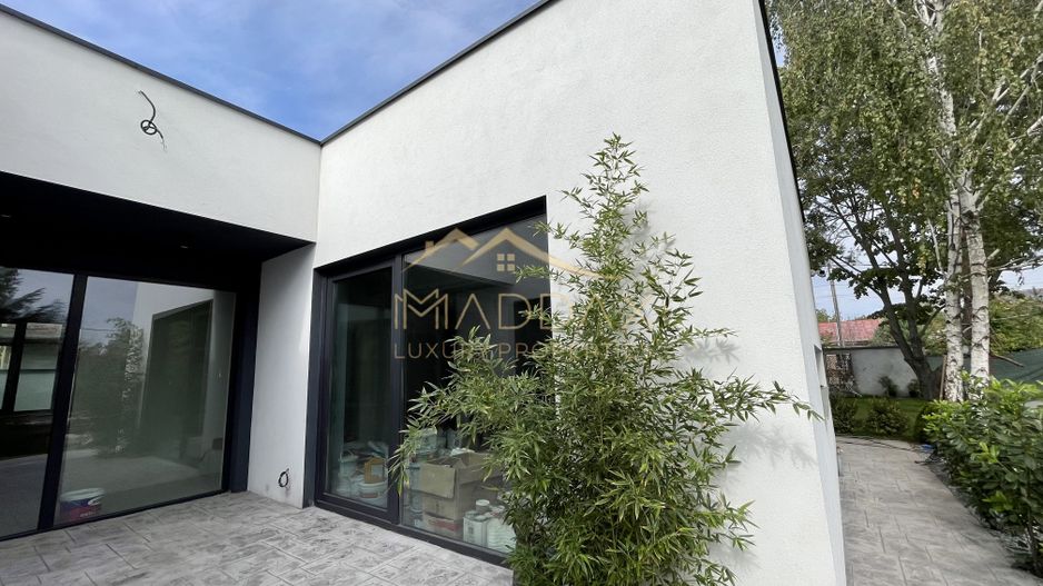 Vila cu 5 camere // * 565 mp gradina* // Tunari - Poză 3