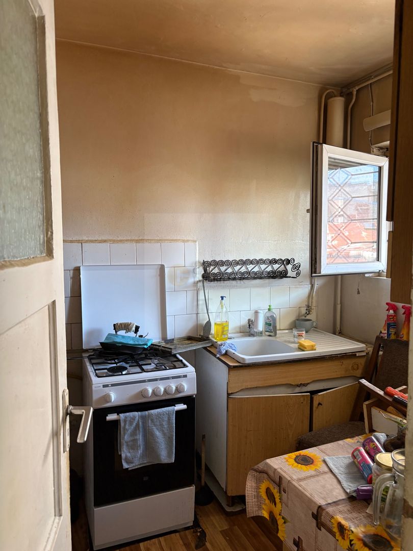 2 camere | Cismigiu  | Decomandat | De renovat - Poză 8