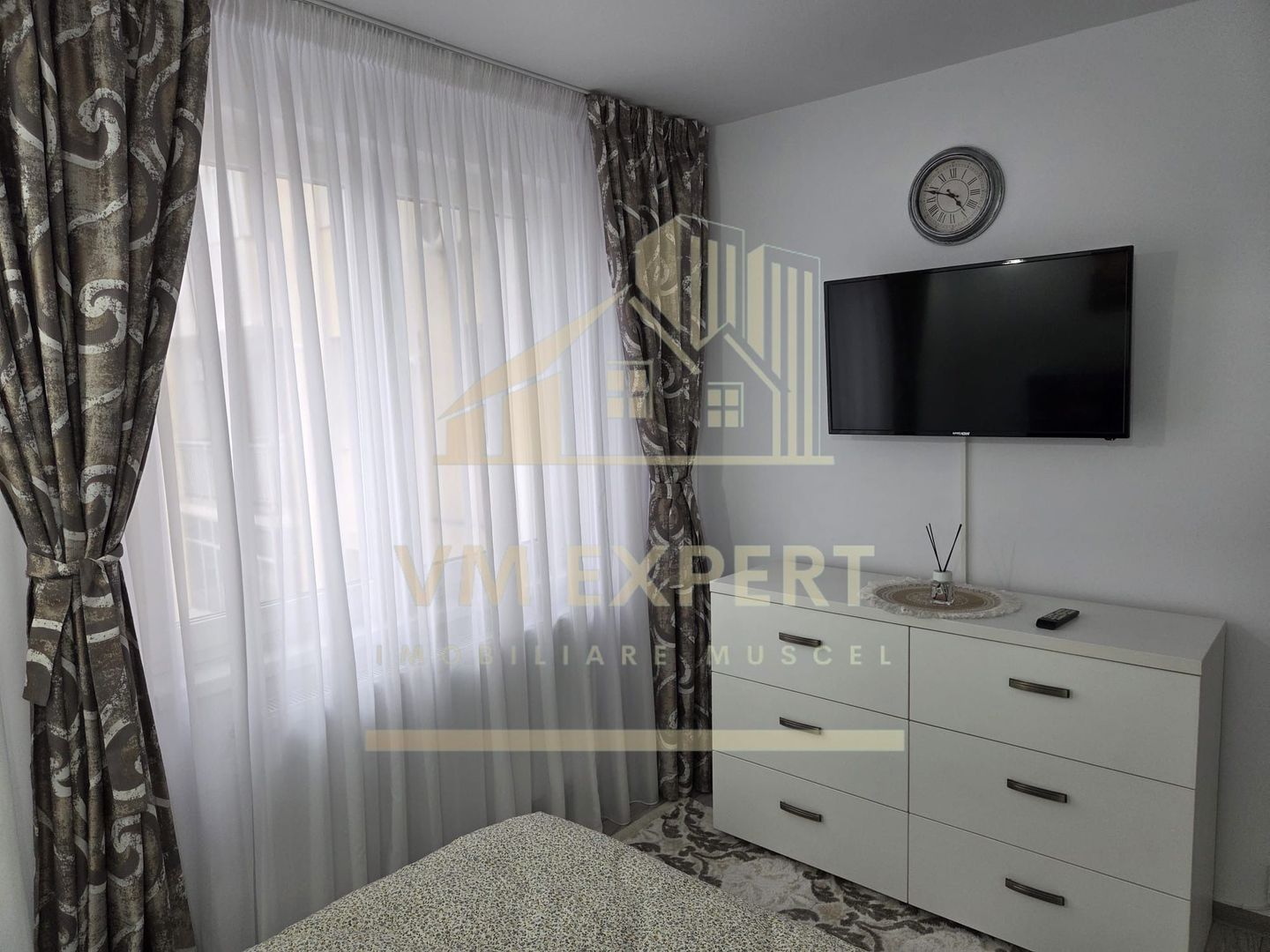 APARTAMENT 3 CAMERE ETAJ 2 CALEA BUCUREȘTI- PITEȘTI - Poză 5