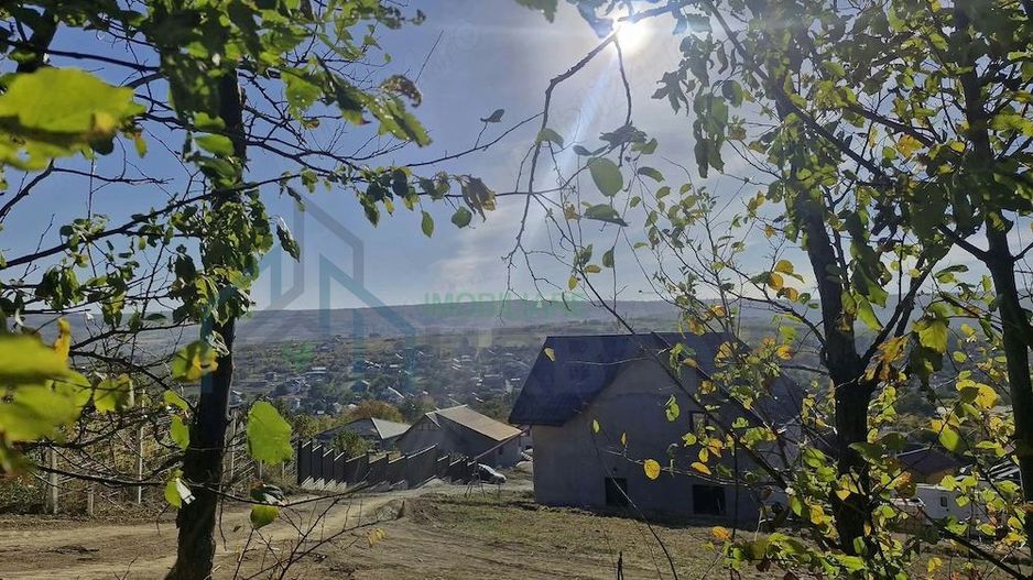 Teren intravilan de vânzare în Tomești Deal, Iași – ideal pentru construcție casă - Poză 1
