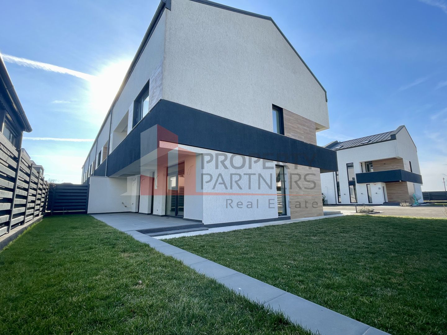 Smart house in Willow Residence, Voluntari. C23B - Poză 3
