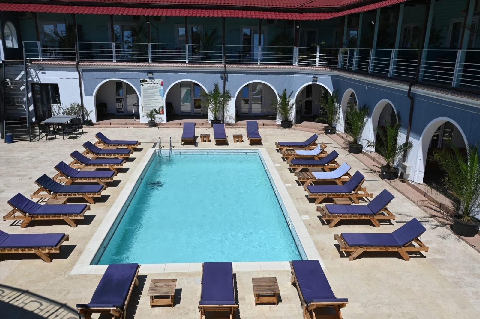 Hotel KM0 Costinesti + Restaurant + Bar + 6 spatii comerciale - Poză 1