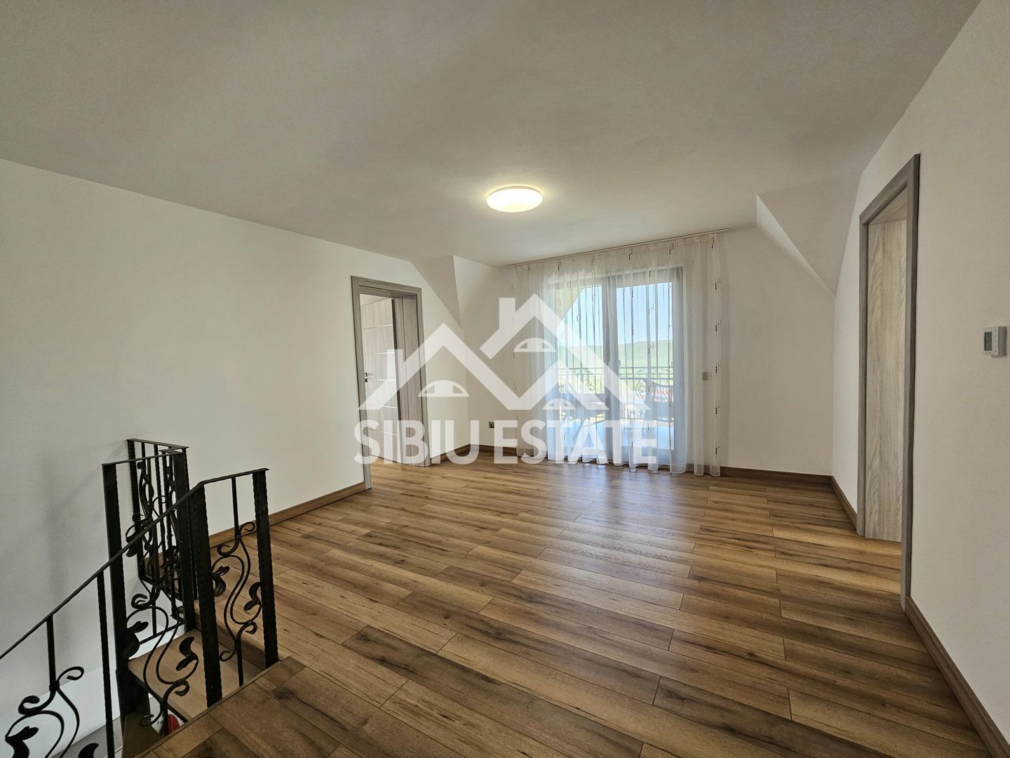 Casa cu piscina, casa NZEB - Poză 19