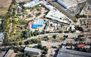 Teren pe Basarabiei, langa Cora si metrou - Poză 1