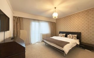 Închiriere apartament 3 camere decomandate– Calea Dorobanților-Parcare - Poză 6