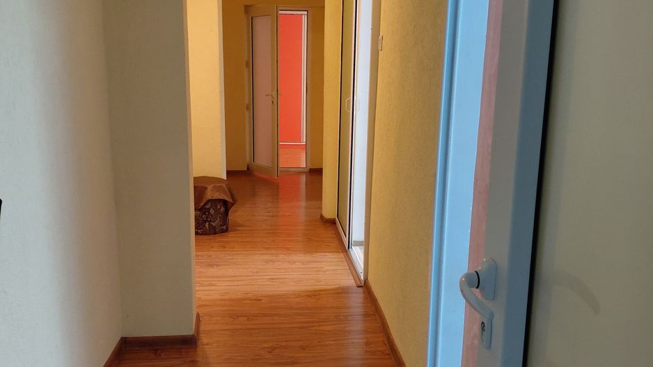 Apartament 4 camere de închiriat – Micro 20,et 1,mobilat si utilat - Poză 7