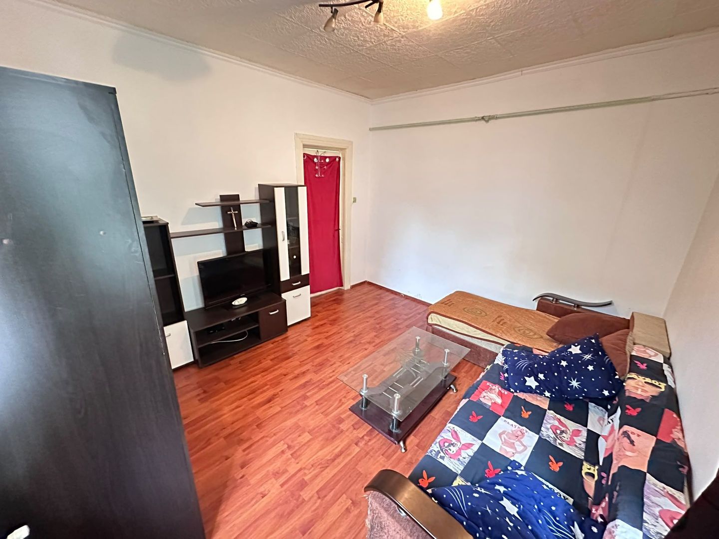 DE VANZARE GARSONIERĂ ÎN VILĂ | ULTRACENTRAL | CURTE | CENTRALĂ PROPRIE - Poză 3