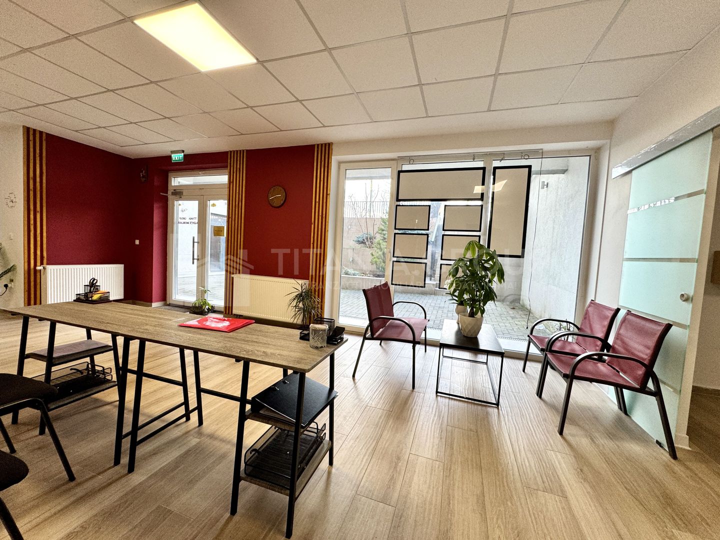 Spațiu comercial Kasper Coresi 100 mp, terasă 35mp - Poză 2