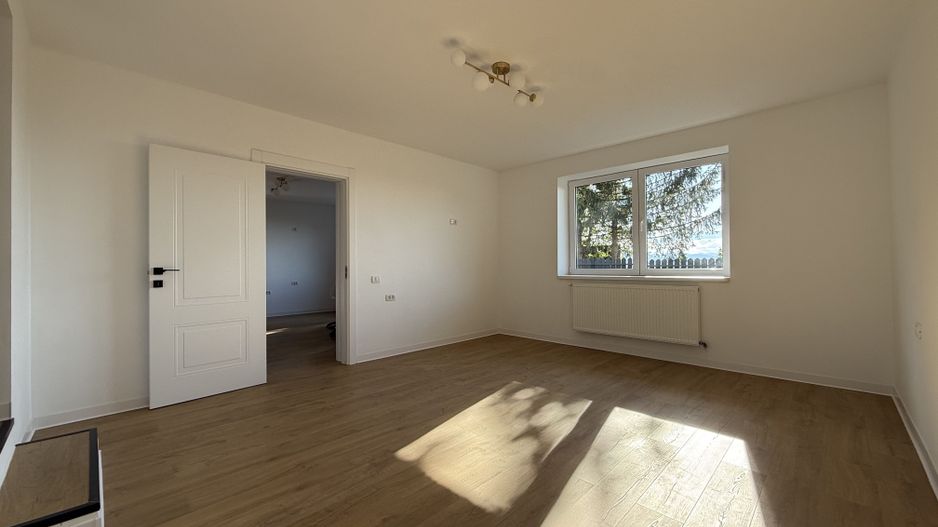 Apartament cu 2 camere in casa in Blumana, Brasov - Poză 16