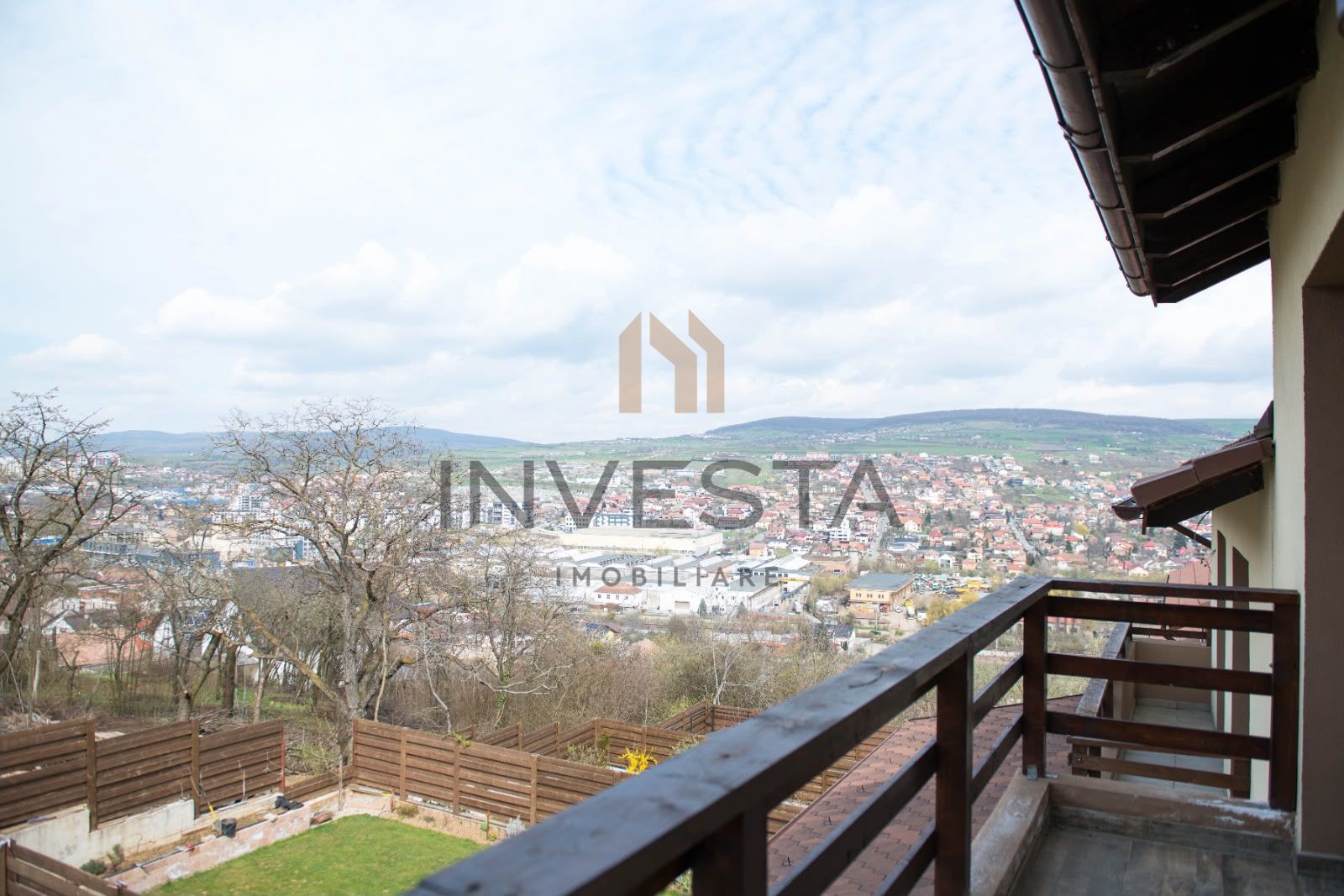 Casa cu piscina si vedere panoramica de vanzare, Gruia - Poză 23