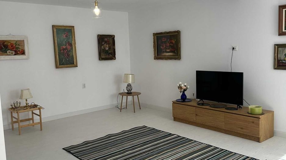 Casa deosebita  D+P+E+M zona centrala - Poză 8