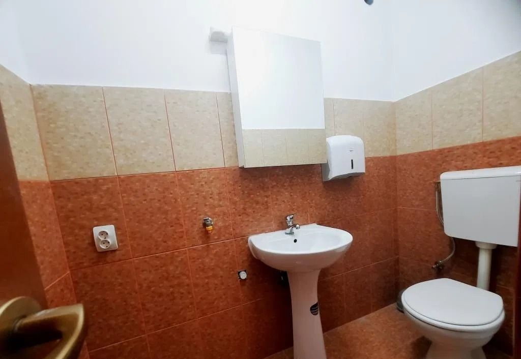 Apartament 4 camere nemobilat Stefan cel Mare de inchiriat bloc 2013 - Poză 14