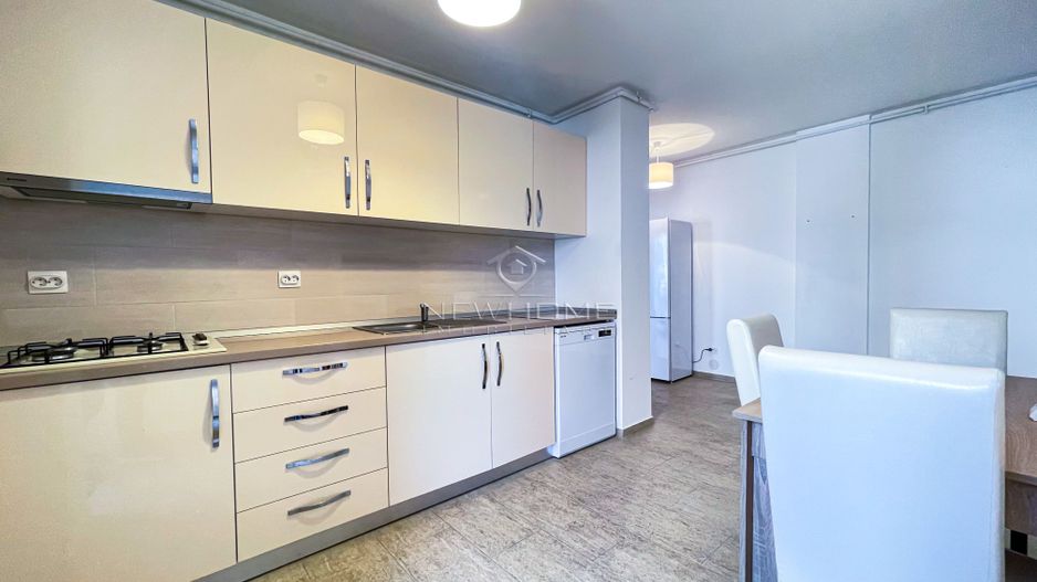 Apartament de inchiriat 2 camere decomandat zona Iulius Mall - Poză 15