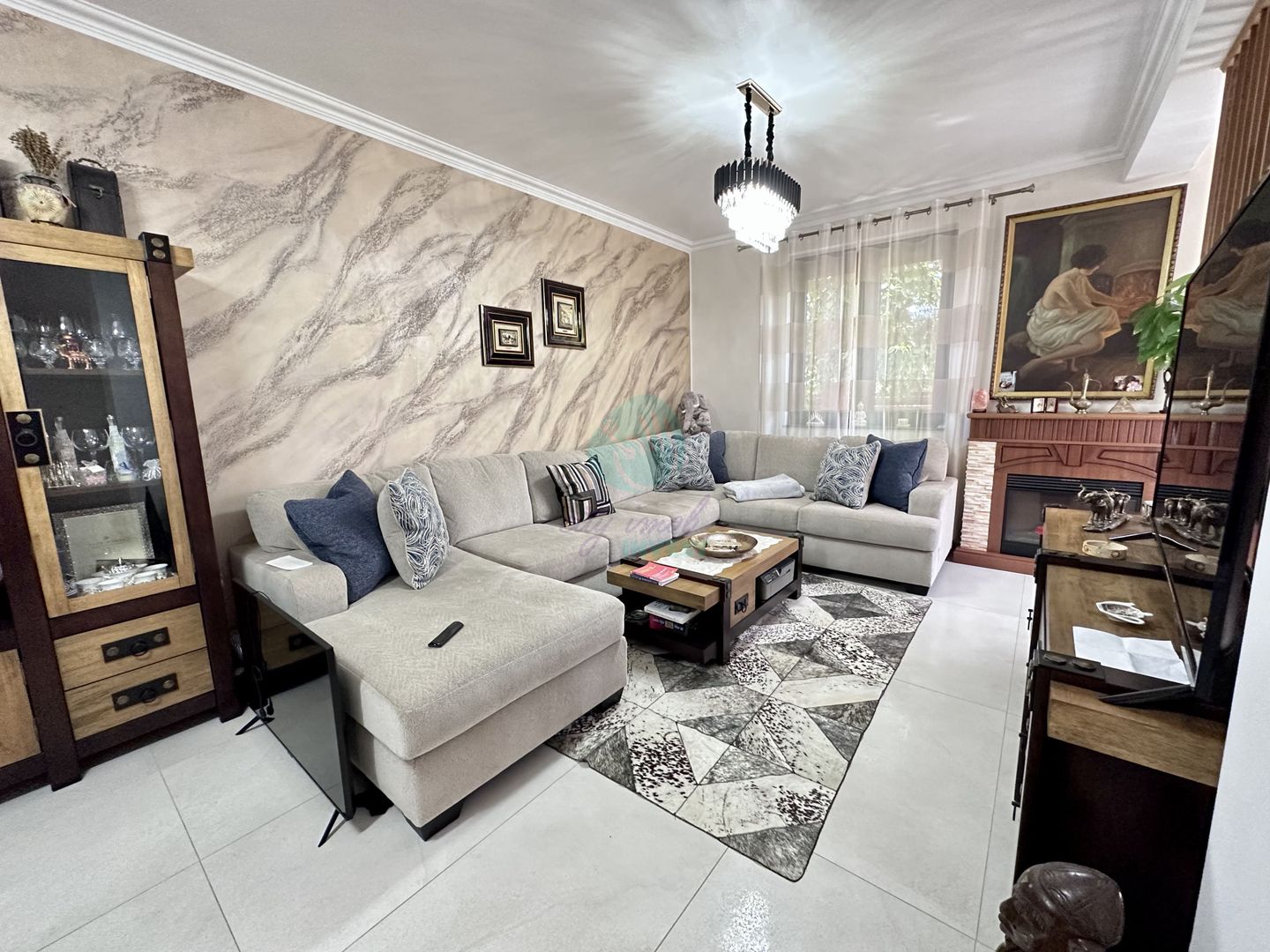 Casa renovata in zona Vatra Luminoasa - Poză 4