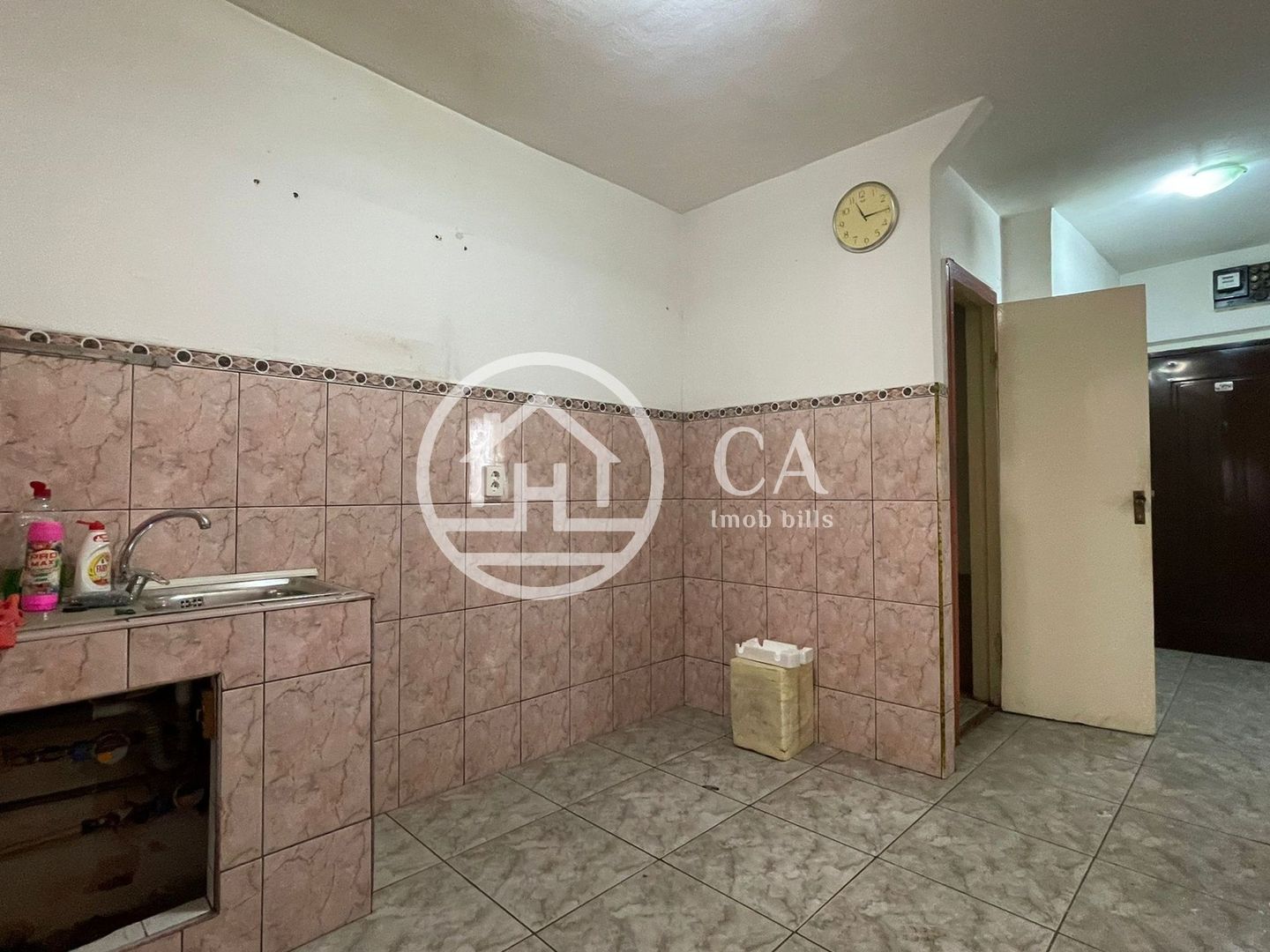 Apartament de vânzare cu 3 camere în zona Nufarul, Oradea - Poză 9